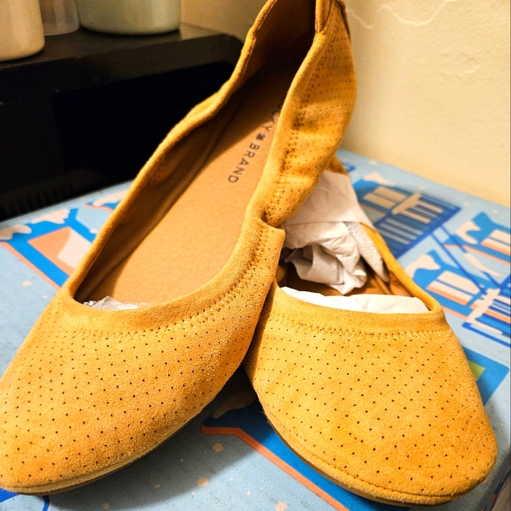 Lucky Brand, 9.5, Yellow flat shoes